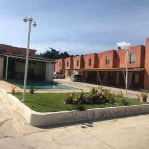 TOWN HOUSE NAGUANAGUA